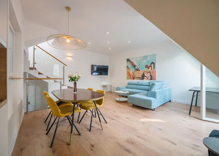 2 Bedroom 2 Bathroom Loft With Terrace By The Opera